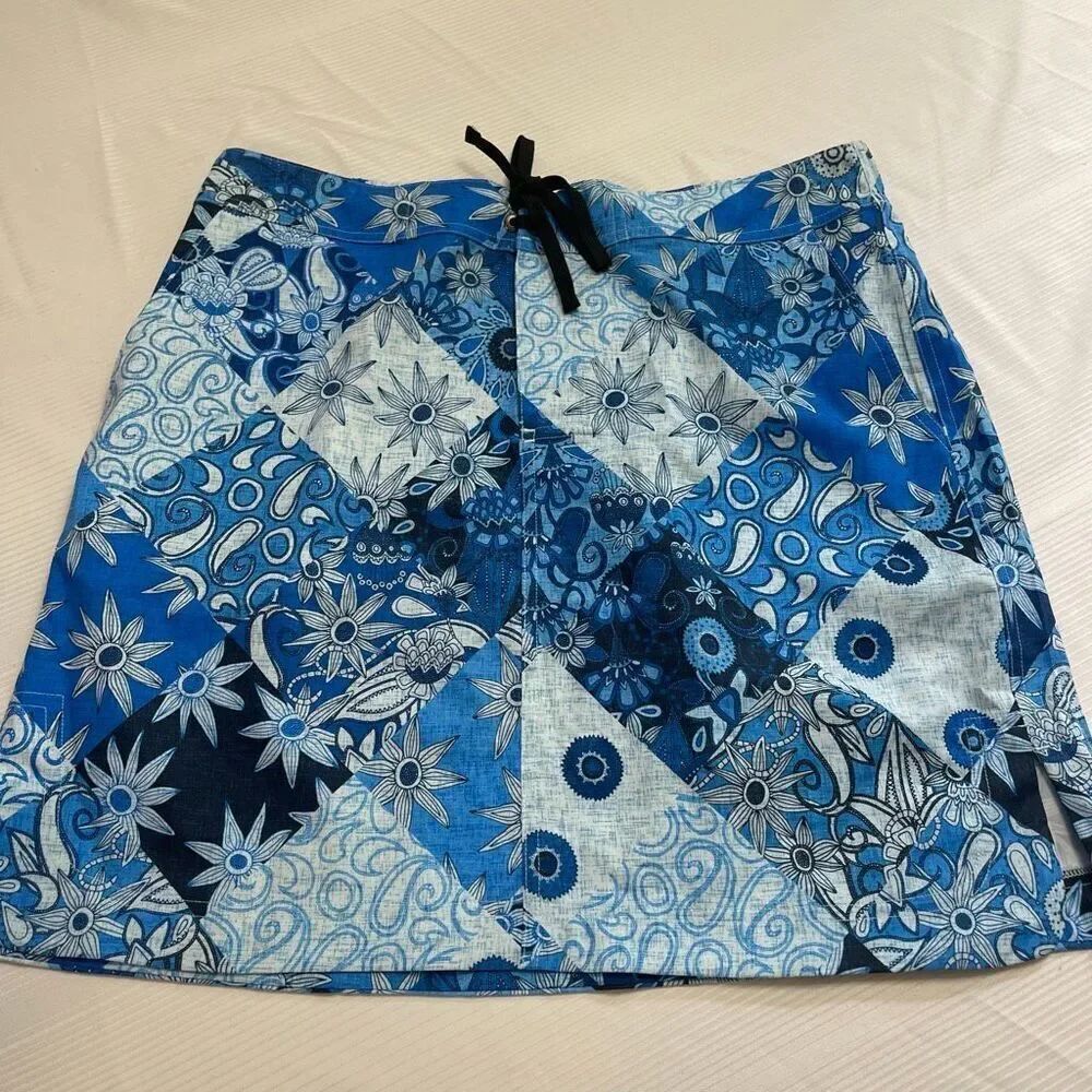 Rip Skirt Women’s Blue Floral Skirt Size Large